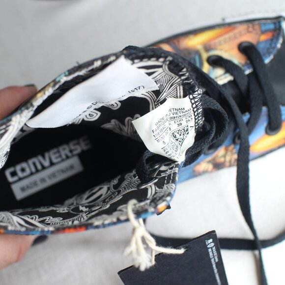 Converse X DC Comics Justice League High Top Converse - Men's 6 or Women's 8 - Picture 13 of 16